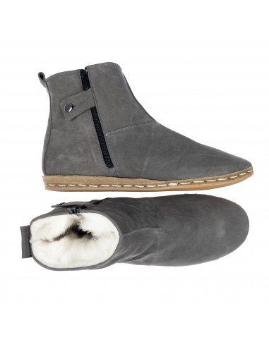 Women's Gray Shearling Boots offre 